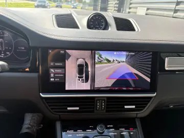 Porsche  Cayenne Coupe -PANO-INNO-BOSE-22 CLASSIK