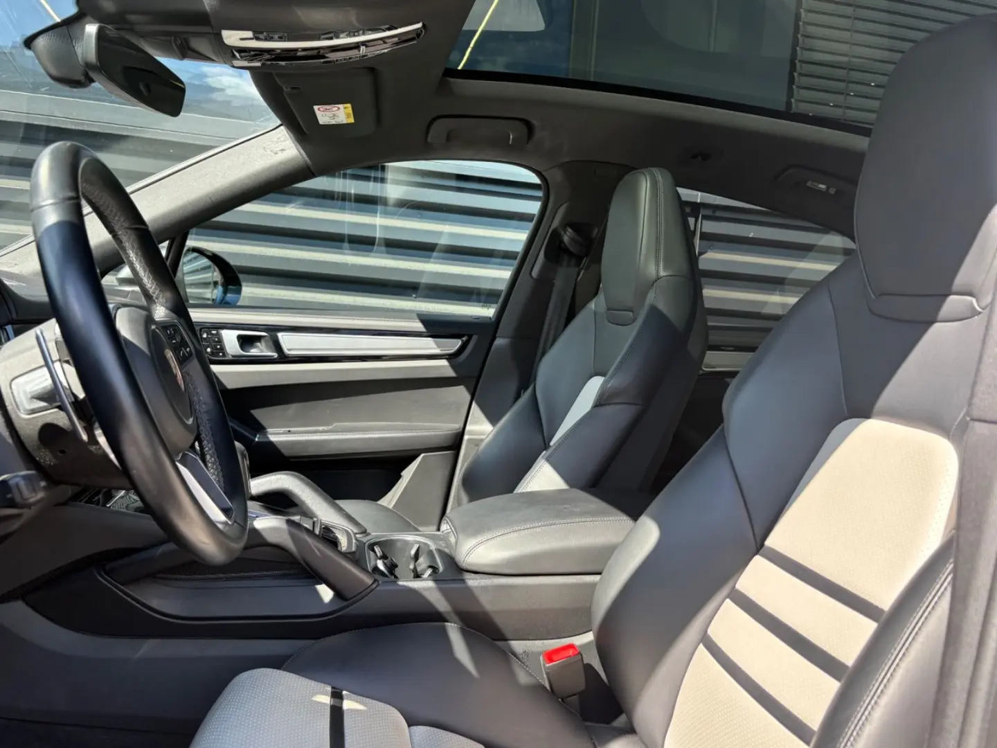 Porsche  Cayenne Coupe -PANO-INNO-BOSE-22 CLASSIK