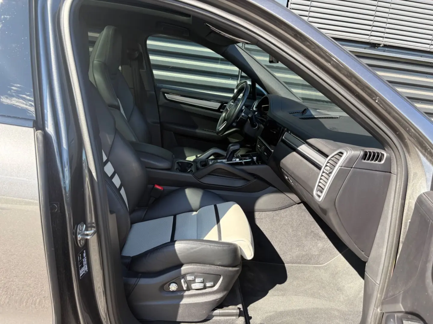 Porsche  Cayenne Coupe -PANO-INNO-BOSE-22 CLASSIK