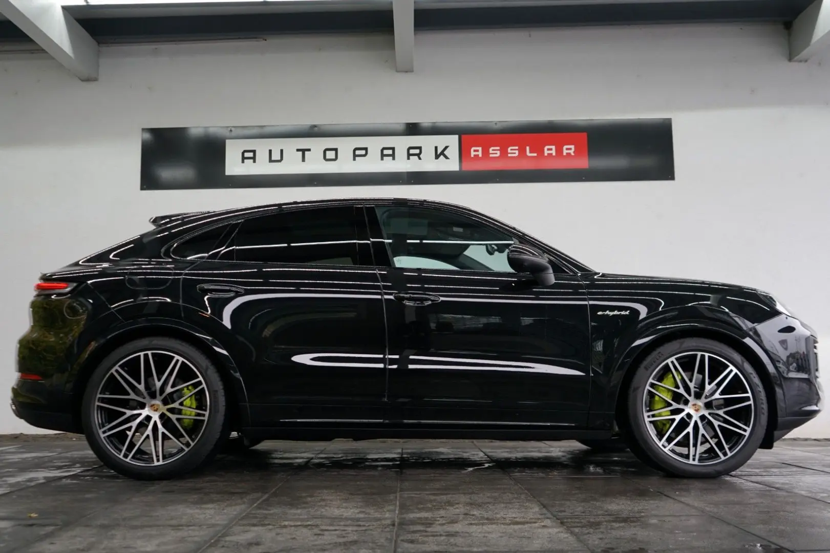 Cayenne Coupe E-Hybrid/SportDesign/P-Display/22z