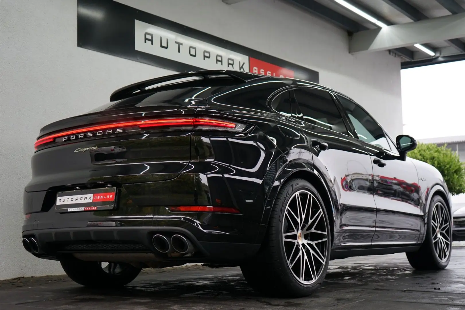 Cayenne Coupe E-Hybrid/SportDesign/P-Display/22z