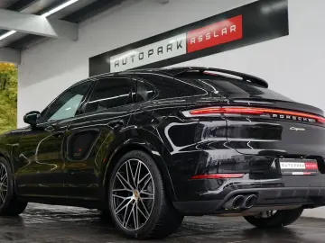 Cayenne Coupe E-Hybrid/SportDesign/P-Display/22z