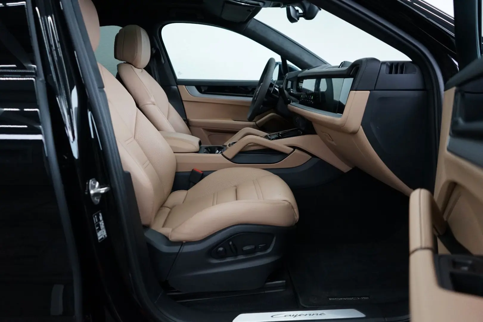 Cayenne Coupe E-Hybrid/SportDesign/P-Display/22z