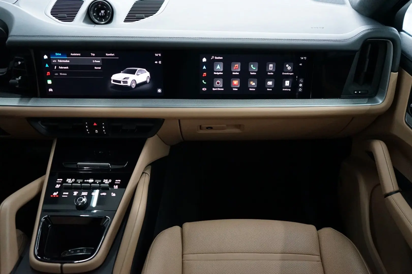 Cayenne Coupe E-Hybrid/SportDesign/P-Display/22z