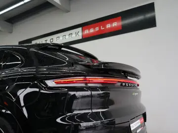 Cayenne Coupe E-Hybrid/SportDesign/P-Display/22z