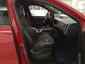 Porsche Cayenne Coupe 4.0 V8 GTS Head-Up, InnoDrive