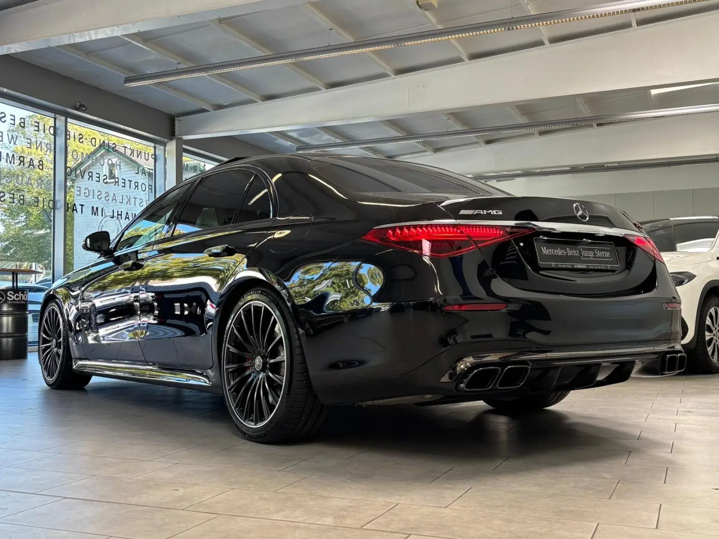 AMG S 63 E Perf. DRIVERS+PANO+HUD+DIGITAL+DISTR