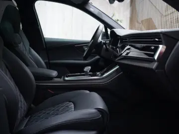 Q7 50 TDI S Line Matrix NightV HUD B&O AHK 7-SZ