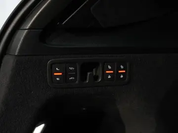 Q7 50 TDI S Line Matrix NightV HUD B&O AHK 7-SZ