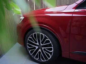 Q7 50 TDI S Line Matrix NightV HUD B&O AHK 7-SZ