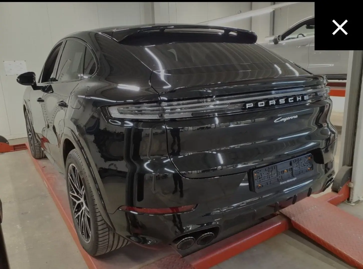 Porsche Cayenne Coupe E-Hybrid*SPORT DESIGN*INNO*BOSE