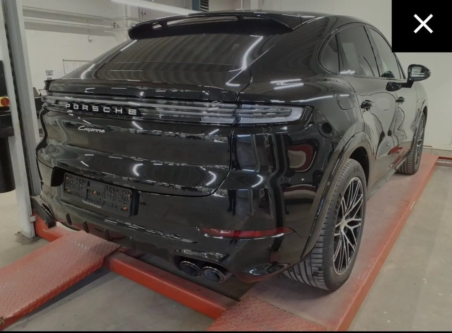 Porsche Cayenne Coupe E-Hybrid*SPORT DESIGN*INNO*BOSE