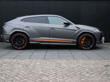 Lamborghini Urus 4.0 V8 Graphite Capsule | KERAMISCH | PANO