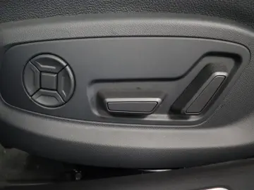 A8 50 TDI quattro tiptronic  Matrix Luft Pano LM