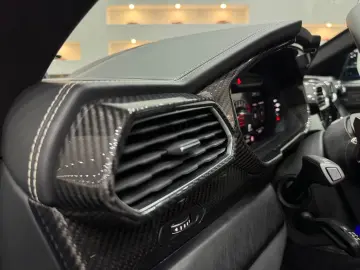 Lamborghini Urus 4.0 V8 Sport *Akrapovic