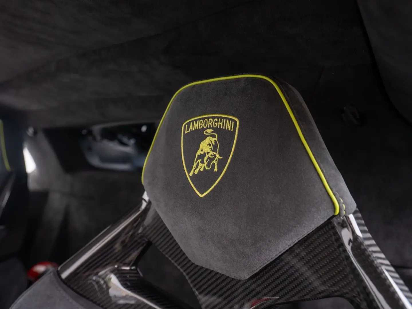 Lamborghini Huracán Sterrato GRIGIO TELESTO SPORT-SEAT SENSO