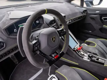 Lamborghini Huracán Sterrato GRIGIO TELESTO SPORT-SEAT SENSO