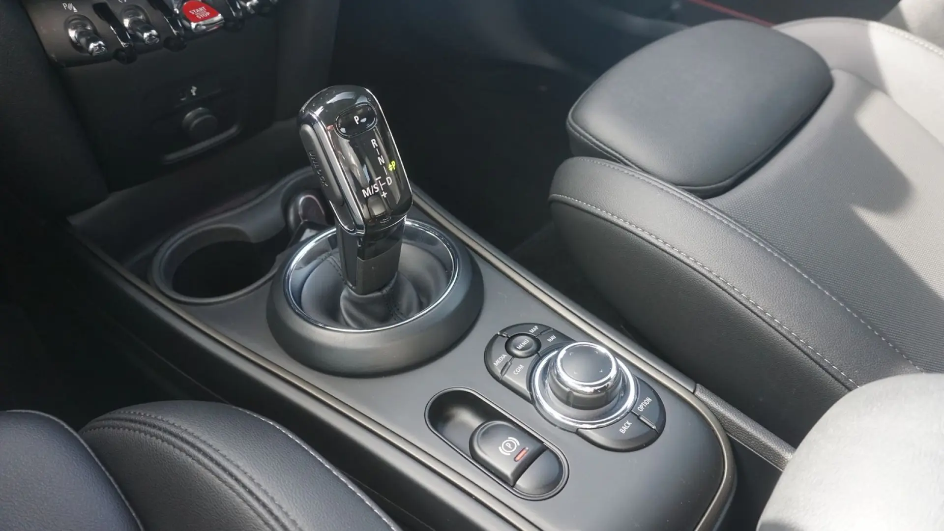 MINI Cooper Countryman Cooper 1.5  Classic Aut. LED Navi Tem