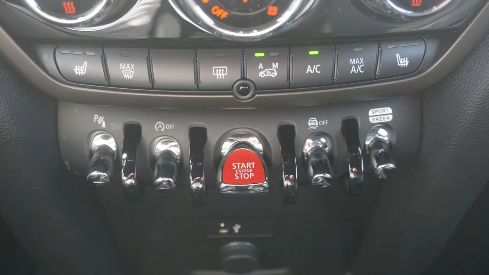 MINI Cooper Countryman Cooper 1.5  Classic Aut. LED Navi Tem
