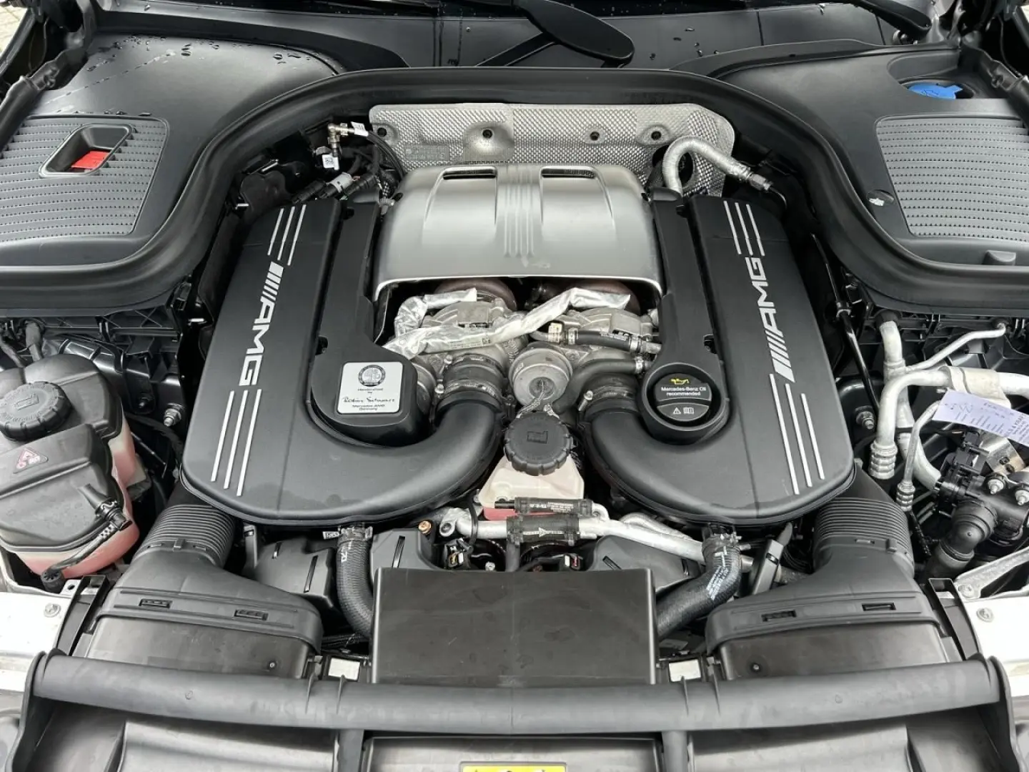 Mercedes-Benz AMG GLC 63 S 4MATIC+ +AMG-Sport+LED