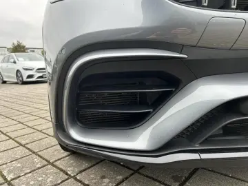 Mercedes-Benz AMG GLC 63 S 4MATIC+ +AMG-Sport+LED