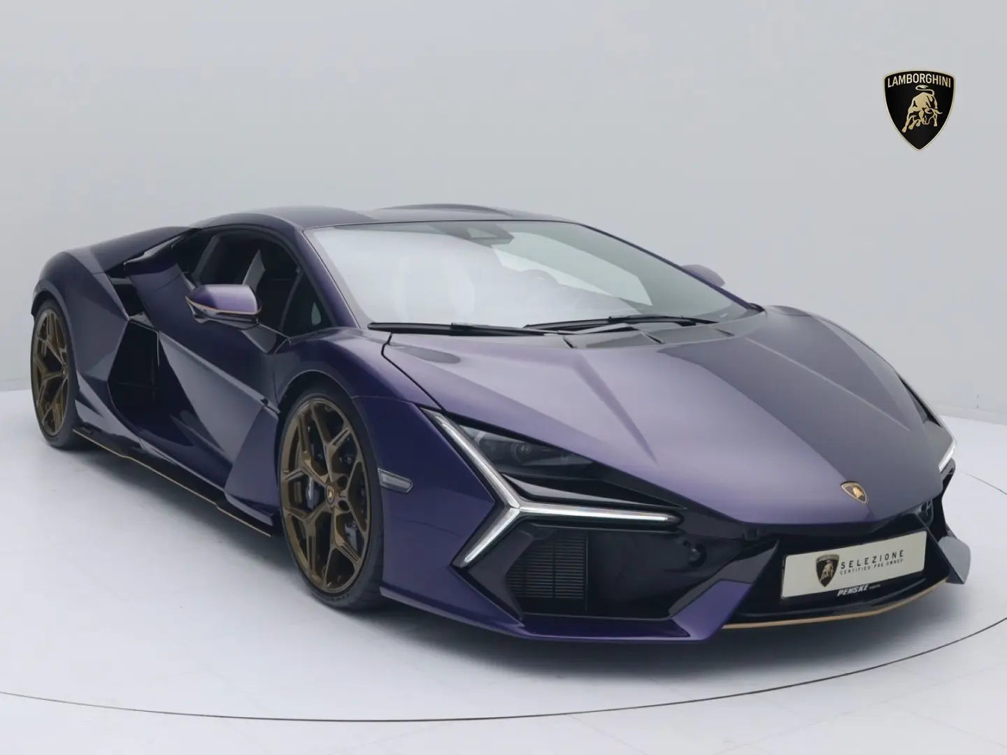 Lamborghini Revuelto  VIOLA ALETHEIA I AD PERSONAM I B