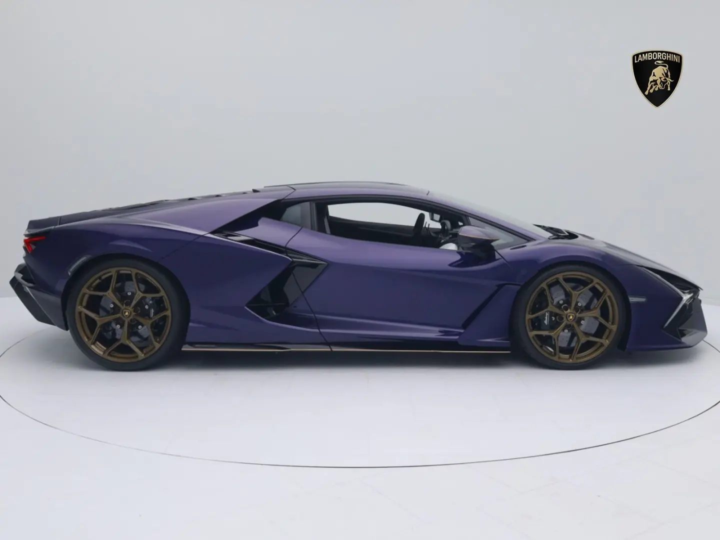 Lamborghini Revuelto  VIOLA ALETHEIA I AD PERSONAM I B