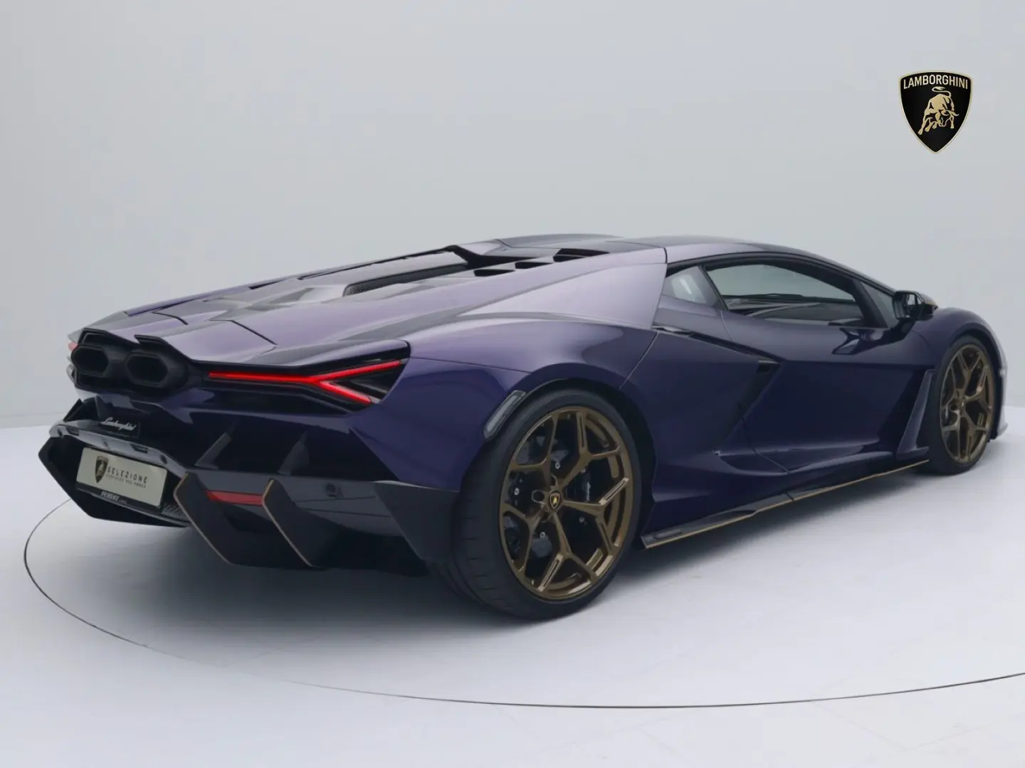 Lamborghini Revuelto  VIOLA ALETHEIA I AD PERSONAM I B