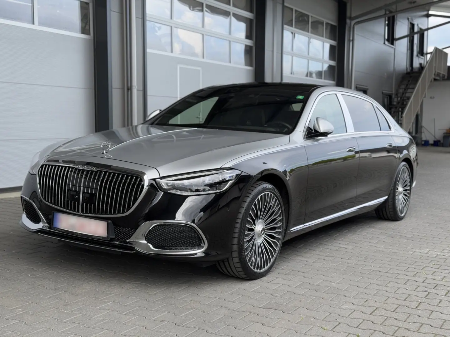 Mercedes Benz S680 Maybach V12 High-End -Paket