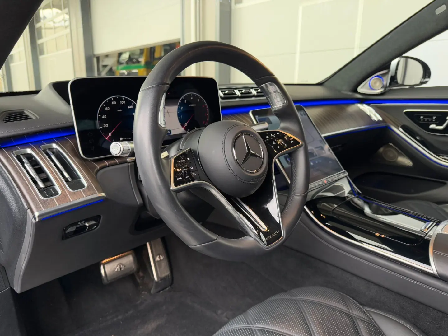 Mercedes Benz S680 Maybach V12 High-End -Paket