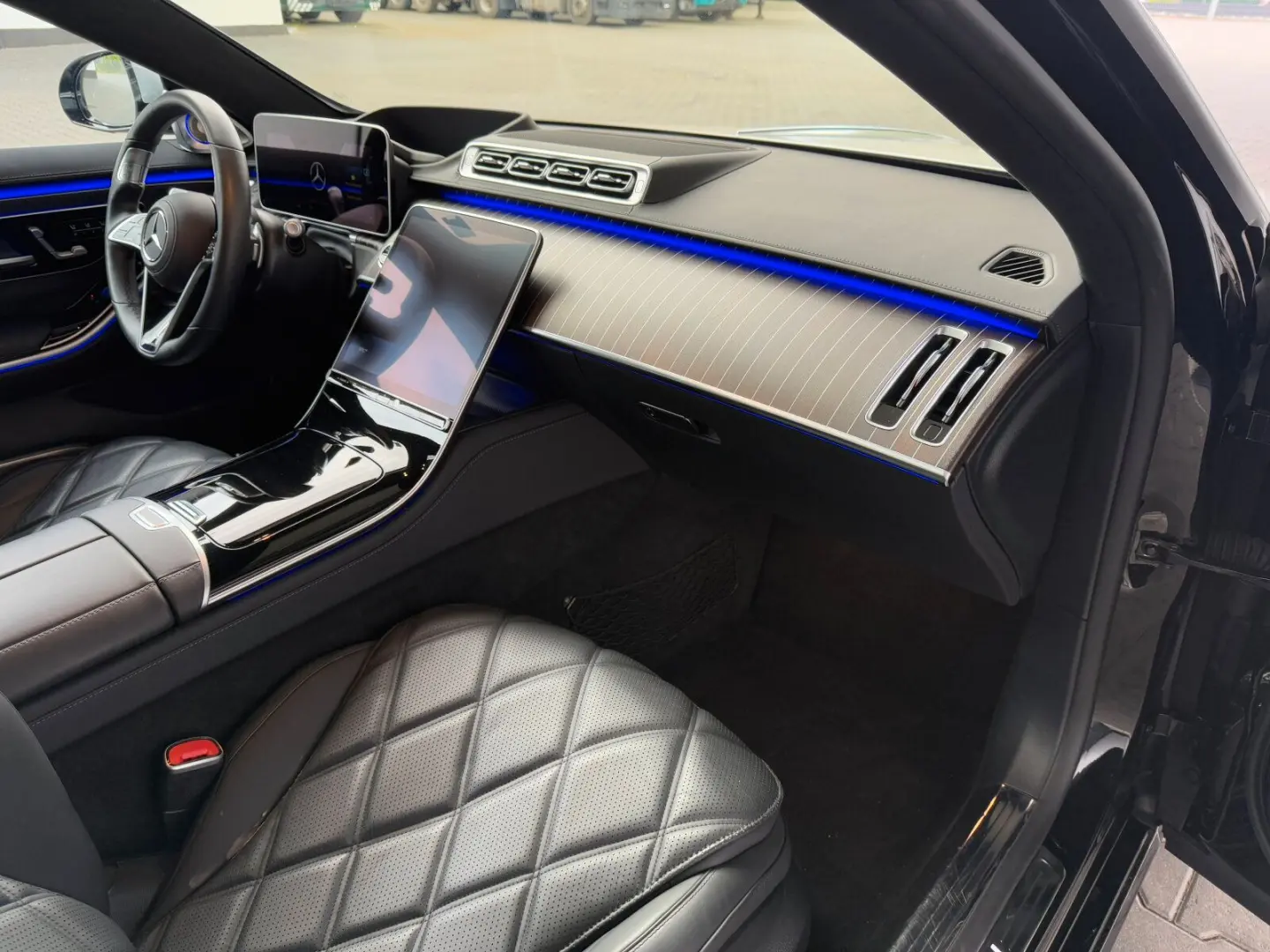 Mercedes Benz S680 Maybach V12 High-End -Paket