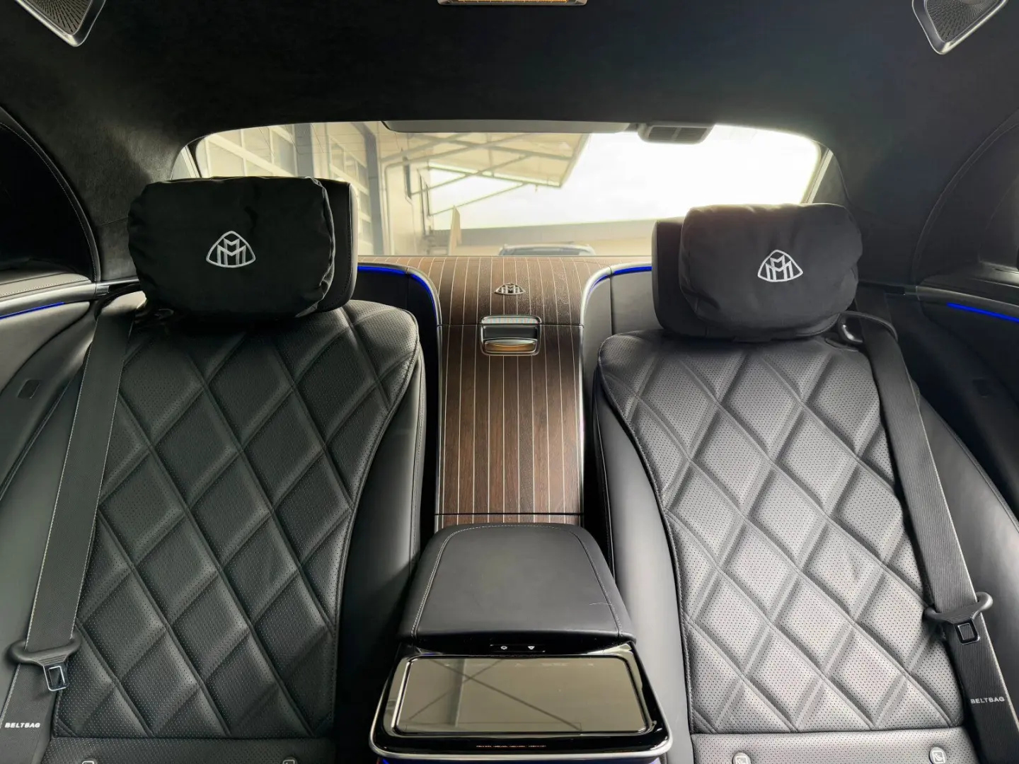 Mercedes Benz S680 Maybach V12 High-End -Paket