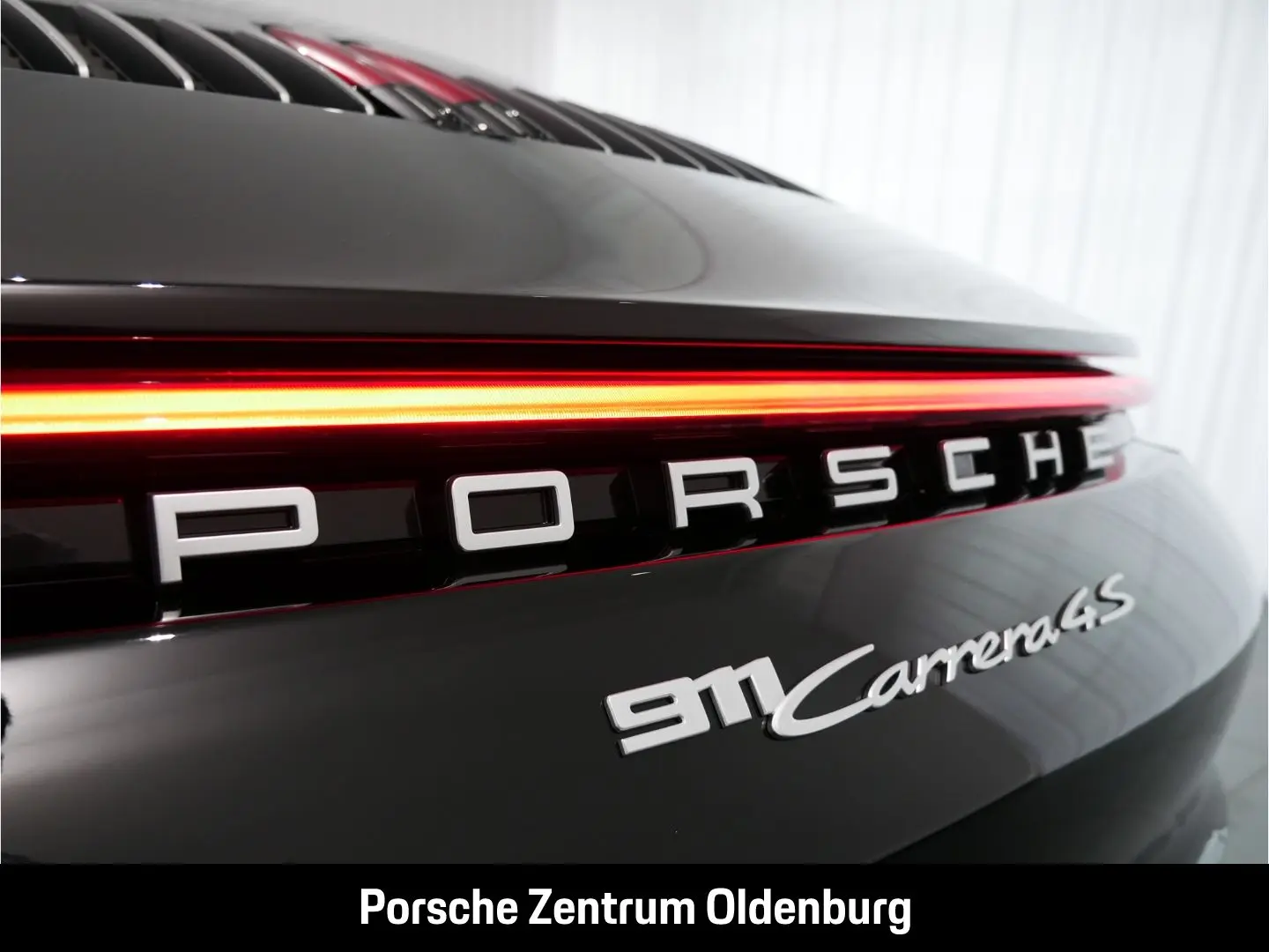 Porsche 992 Carrera 4S