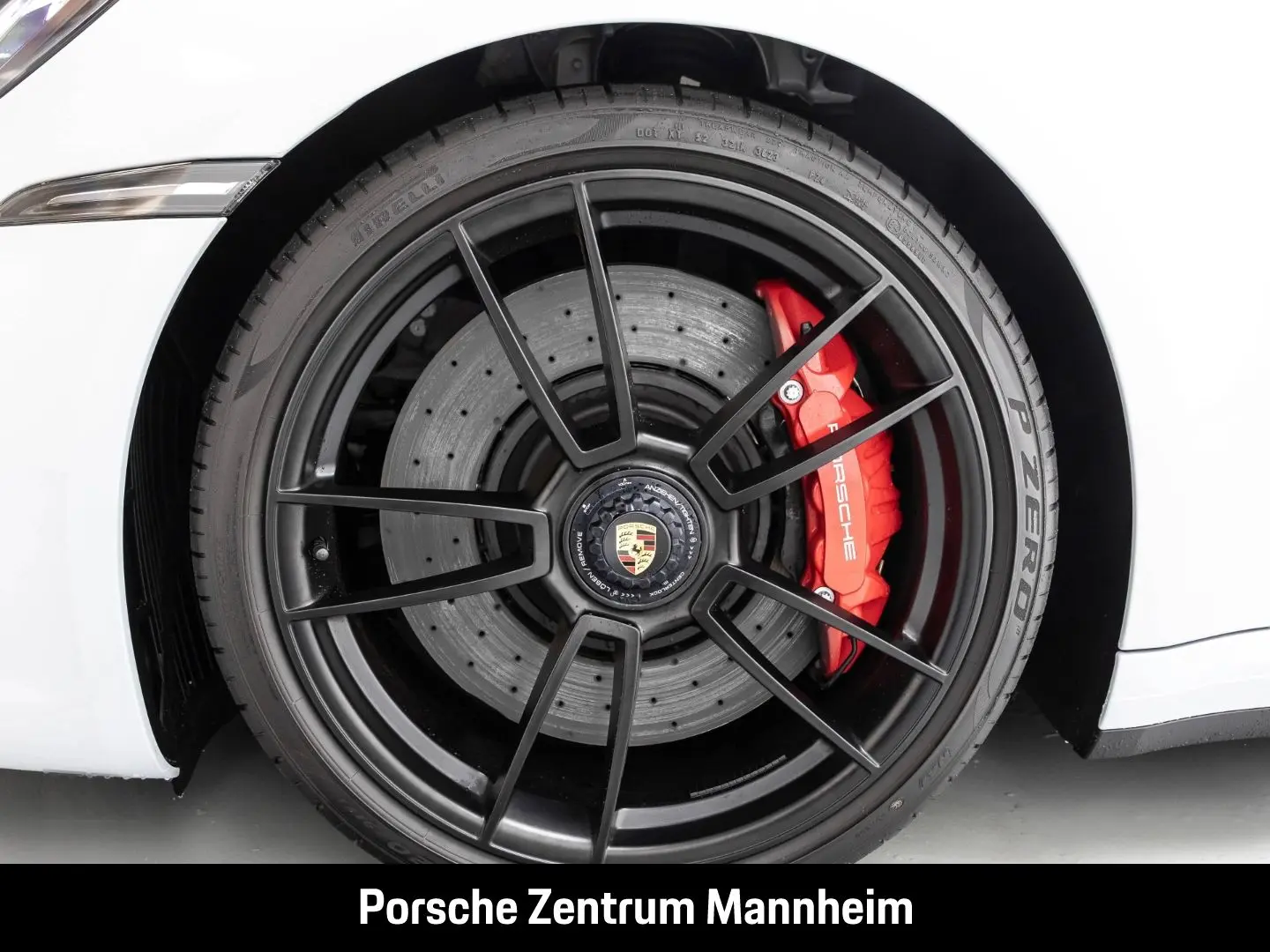 Porsche 992 911 Carrera 4 GTS Matrix