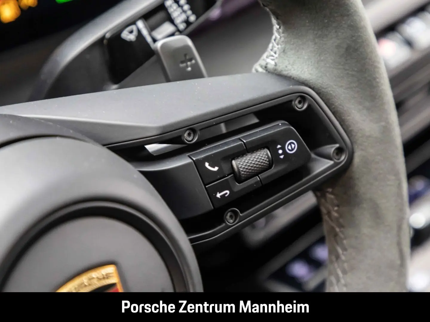 Porsche 992 911 Carrera 4 GTS Matrix