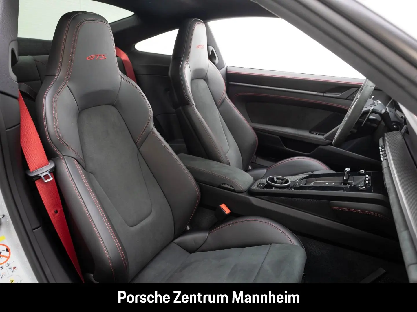 Porsche 992 911 Carrera 4 GTS Matrix