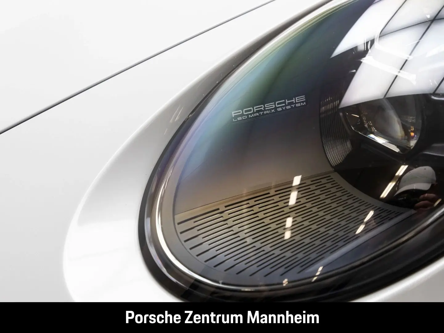Porsche 992 911 Carrera 4 GTS Matrix