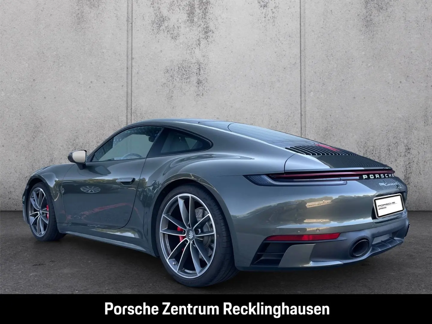 Porsche 992 911 Carrera 4S  InnoDrive