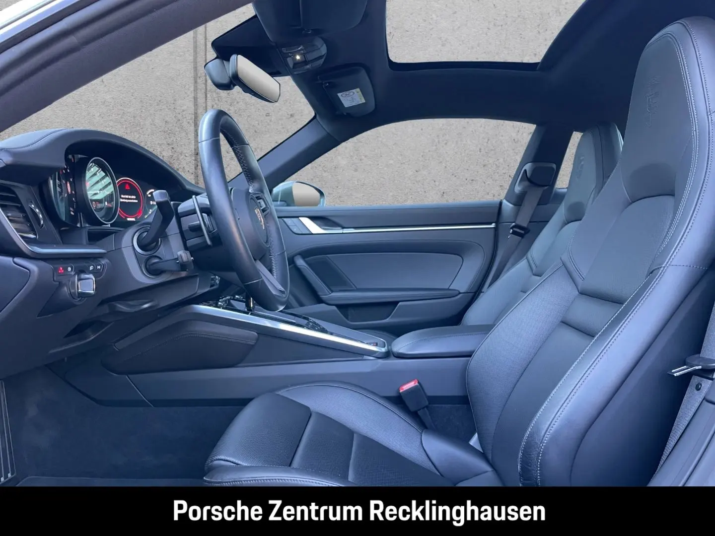 Porsche 992 911 Carrera 4S  InnoDrive
