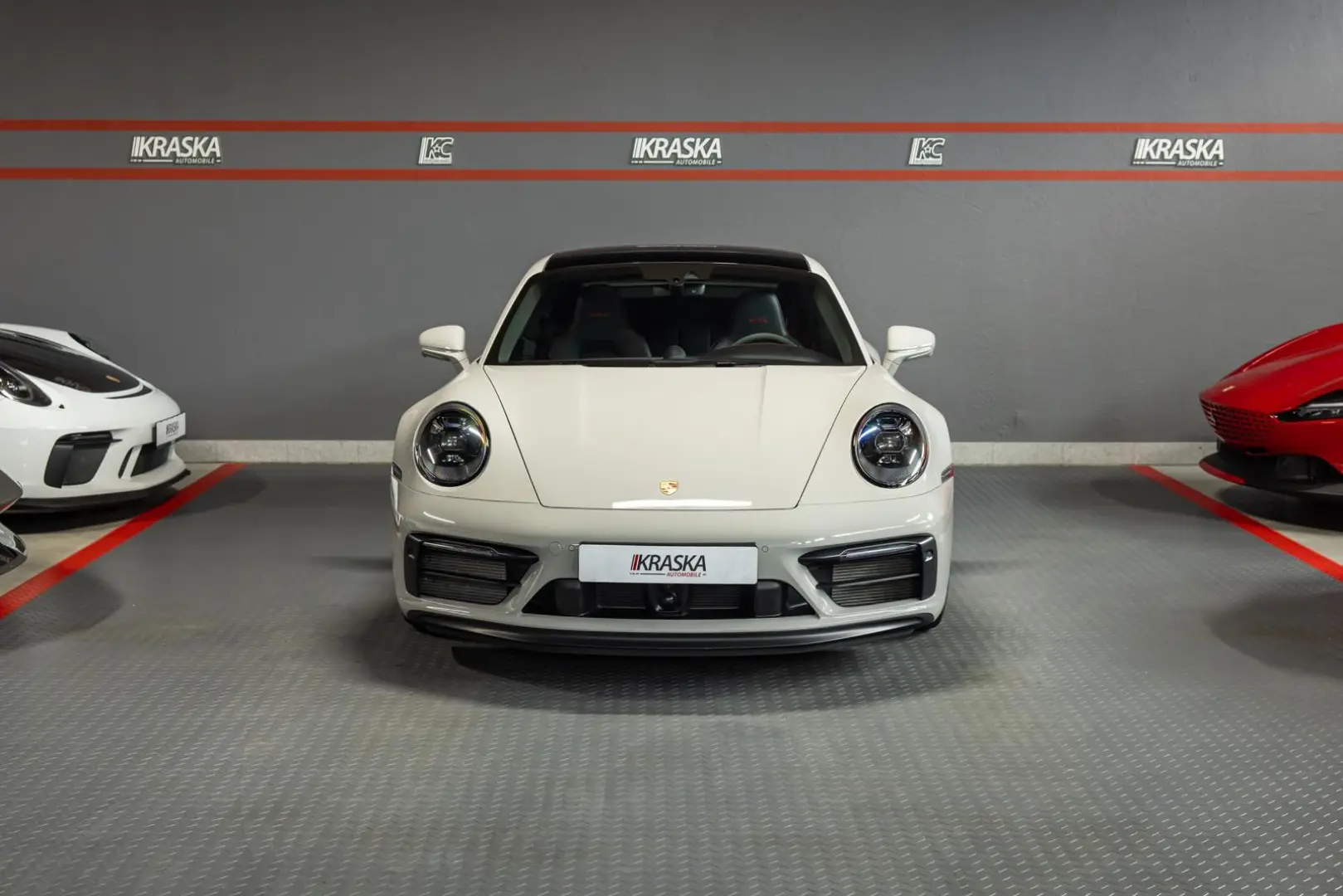 Porsche 992 Carrera 4 GTS Coupe PDLS+ BOSE AERO-KIT