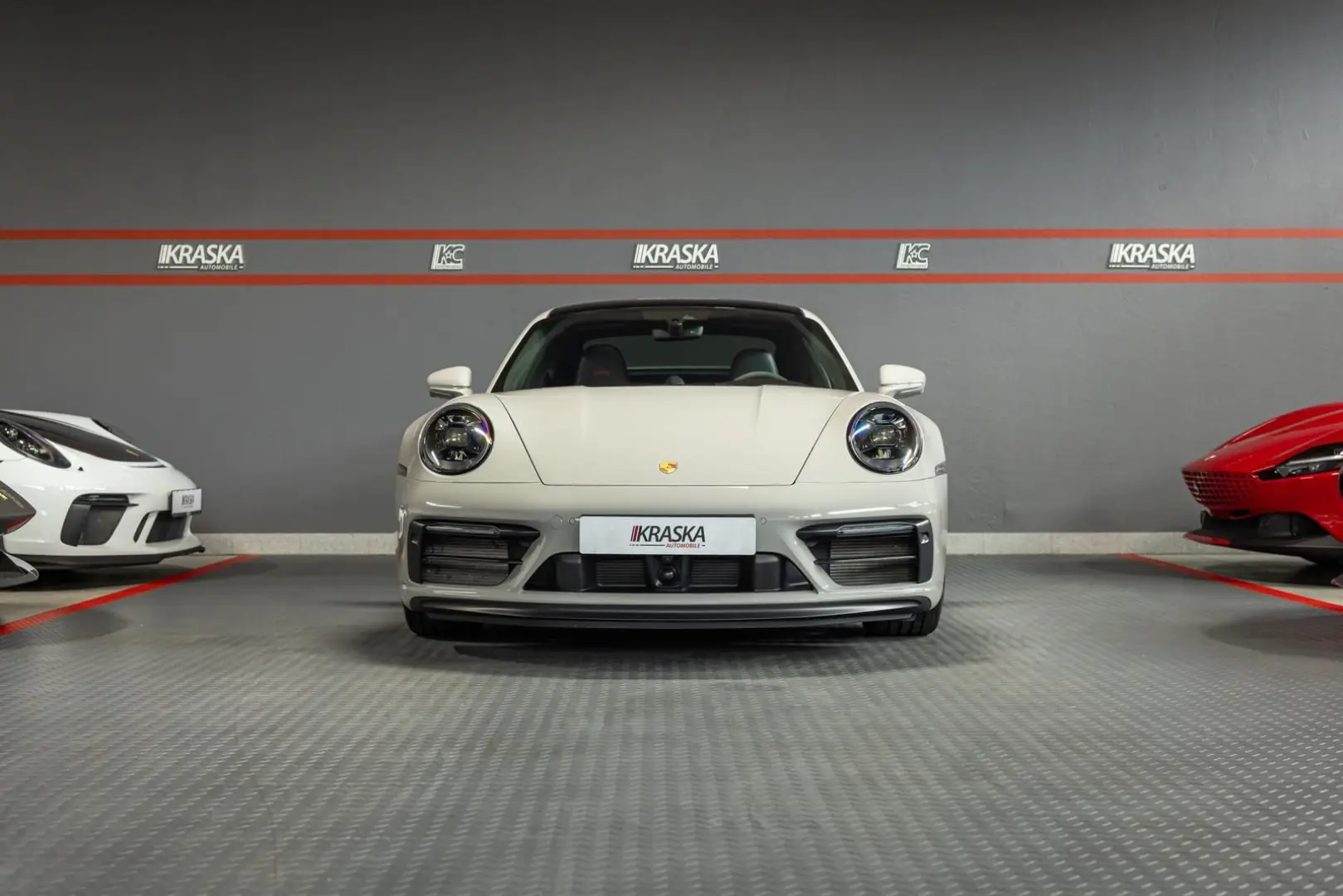 Porsche 992 Carrera 4 GTS Coupe PDLS+ BOSE AERO-KIT