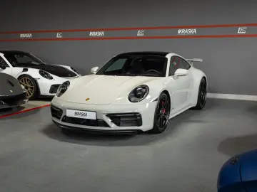 Porsche 992 Carrera 4 GTS Coupe PDLS+ BOSE AERO-KIT