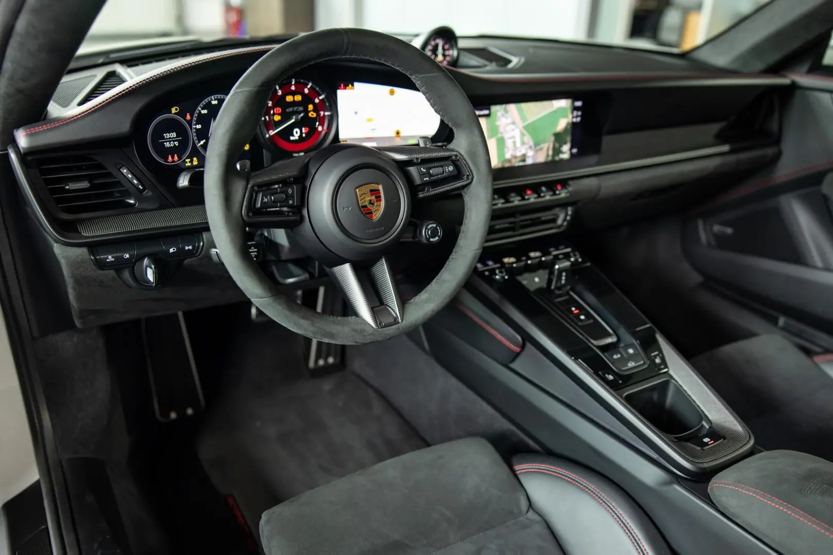 Porsche 992 Carrera 4 GTS Coupe PDLS+ BOSE AERO-KIT
