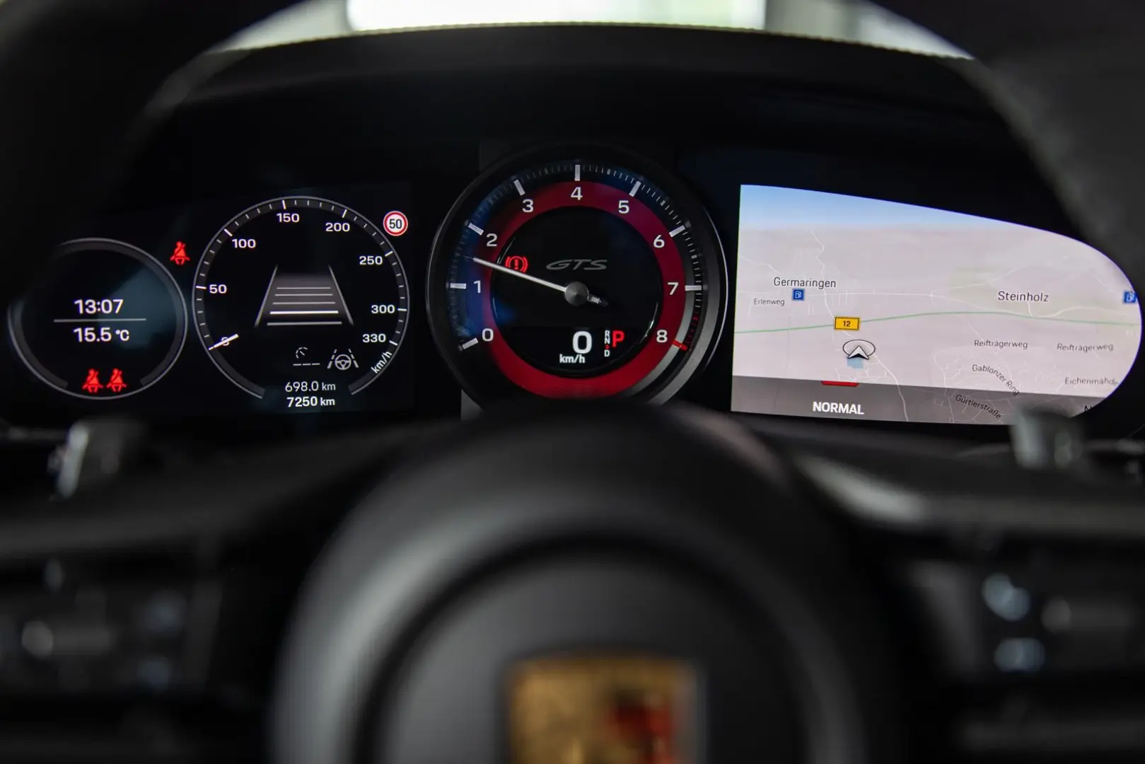 Porsche 992 Carrera 4 GTS Coupe PDLS+ BOSE AERO-KIT