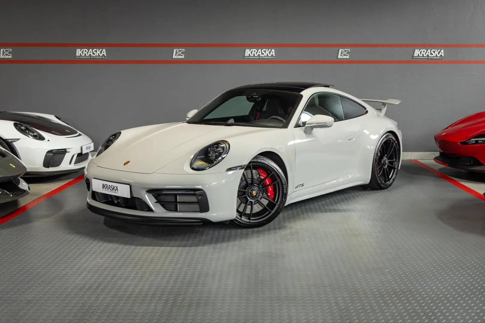 Porsche 992 Carrera 4 GTS Coupe PDLS+ BOSE AERO-KIT