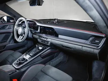 Porsche 911 Carrera 4 GTS Liftsystem