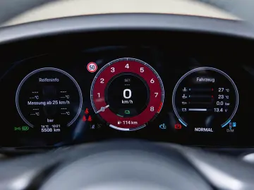 Porsche 911 Carrera 4 GTS Liftsystem