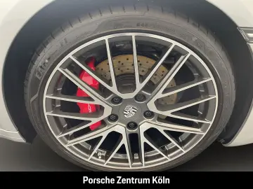 Porsche 992 911 Carrera 4S  BOSE
