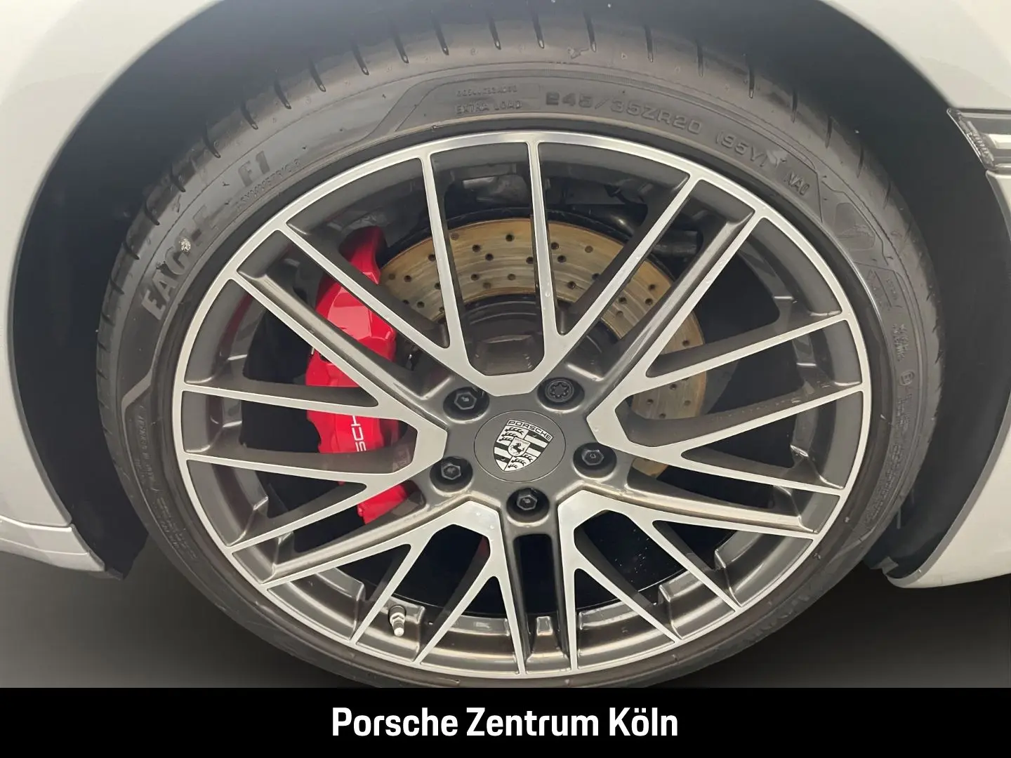 Porsche 992 911 Carrera 4S  BOSE