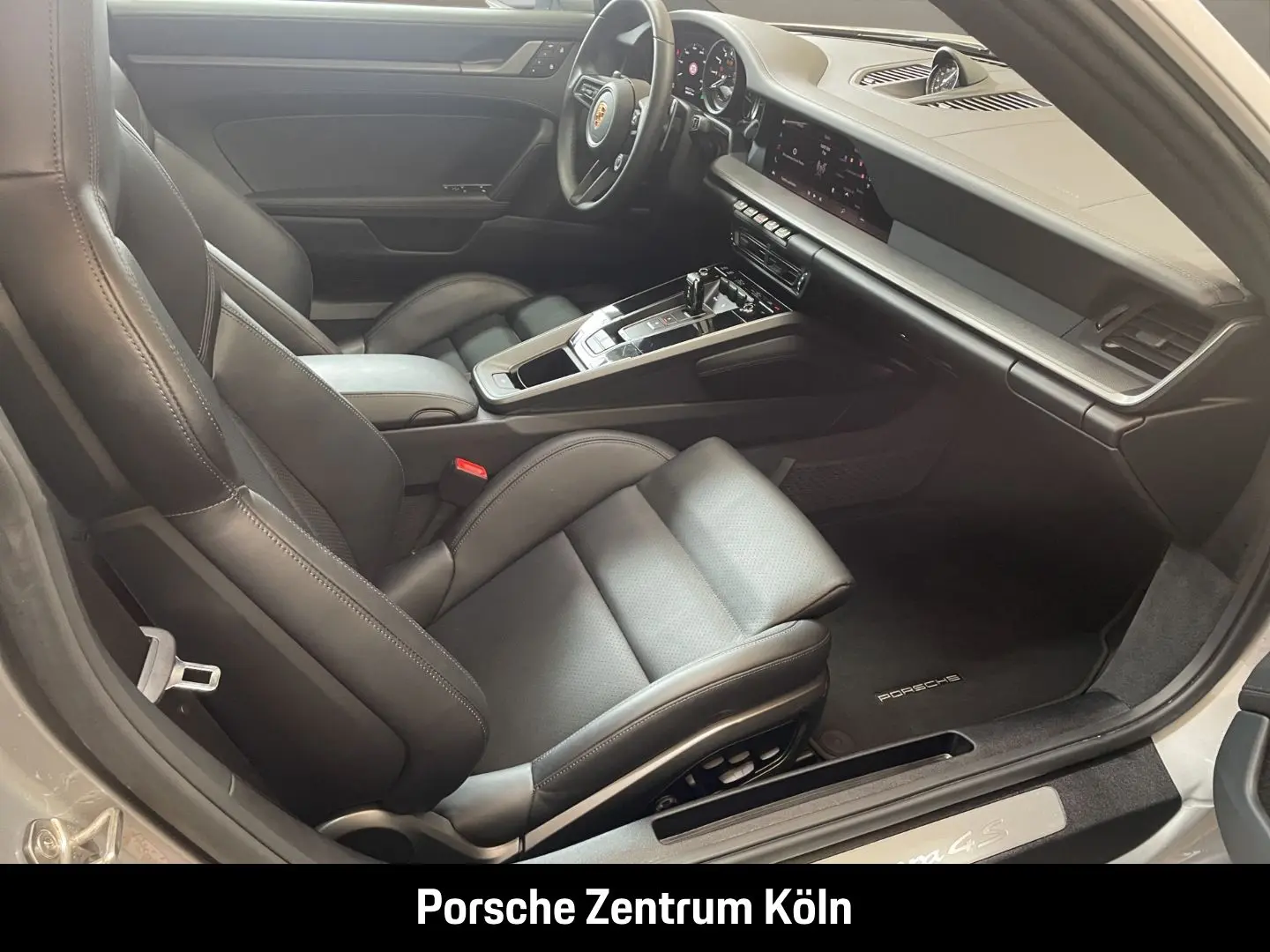 Porsche 992 911 Carrera 4S  BOSE